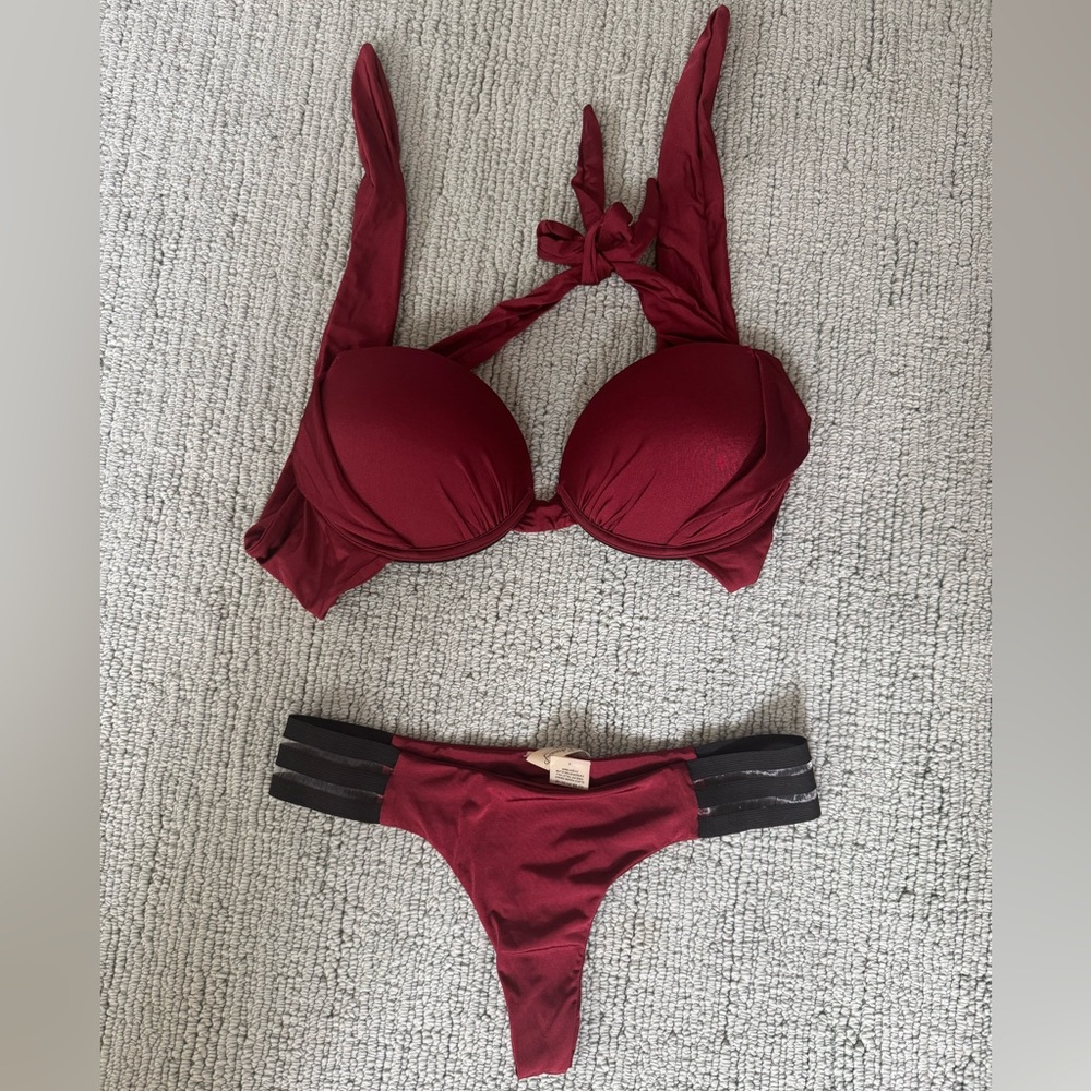 Beach bunny bikini top ❤️